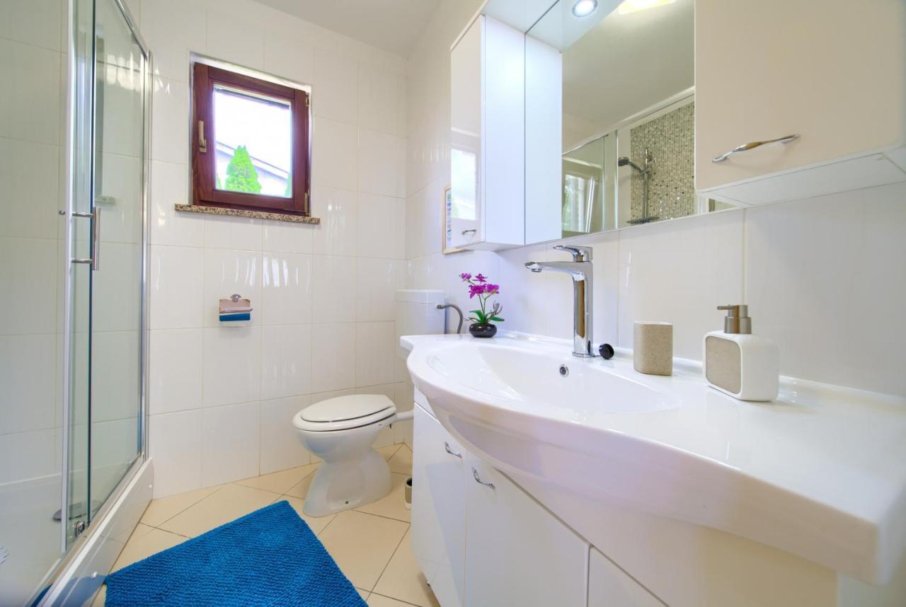 Apartment Jadran Малинска Экстерьер фото