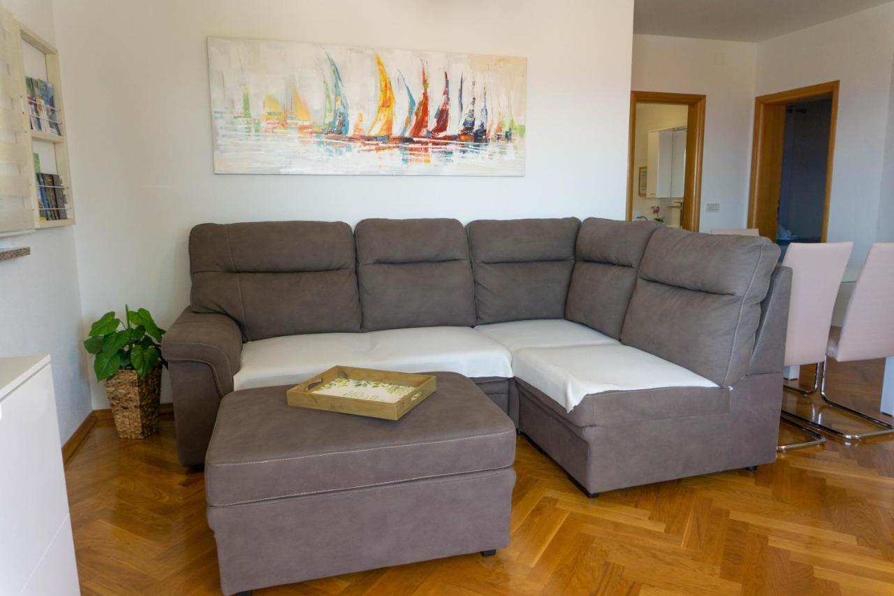 Apartment Jadran Малинска Экстерьер фото
