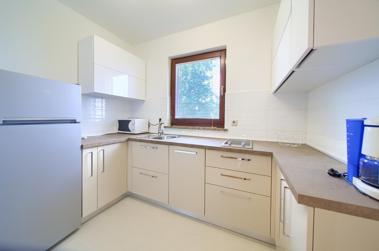 Apartment Jadran Малинска Экстерьер фото